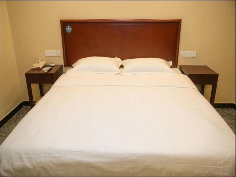 GreenTree Inn JiangSu ZhenJiang DingMao Industrial Park WoDe Square Express Hotel Exterior foto