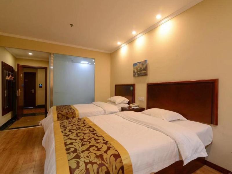 GreenTree Inn JiangSu ZhenJiang DingMao Industrial Park WoDe Square Express Hotel Exterior foto