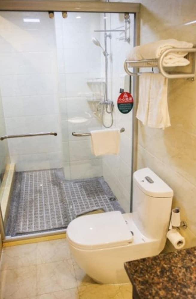 GreenTree Inn JiangSu ZhenJiang DingMao Industrial Park WoDe Square Express Hotel Exterior foto