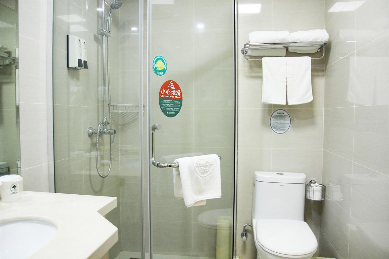 GreenTree Inn JiangSu ZhenJiang DingMao Industrial Park WoDe Square Express Hotel Exterior foto