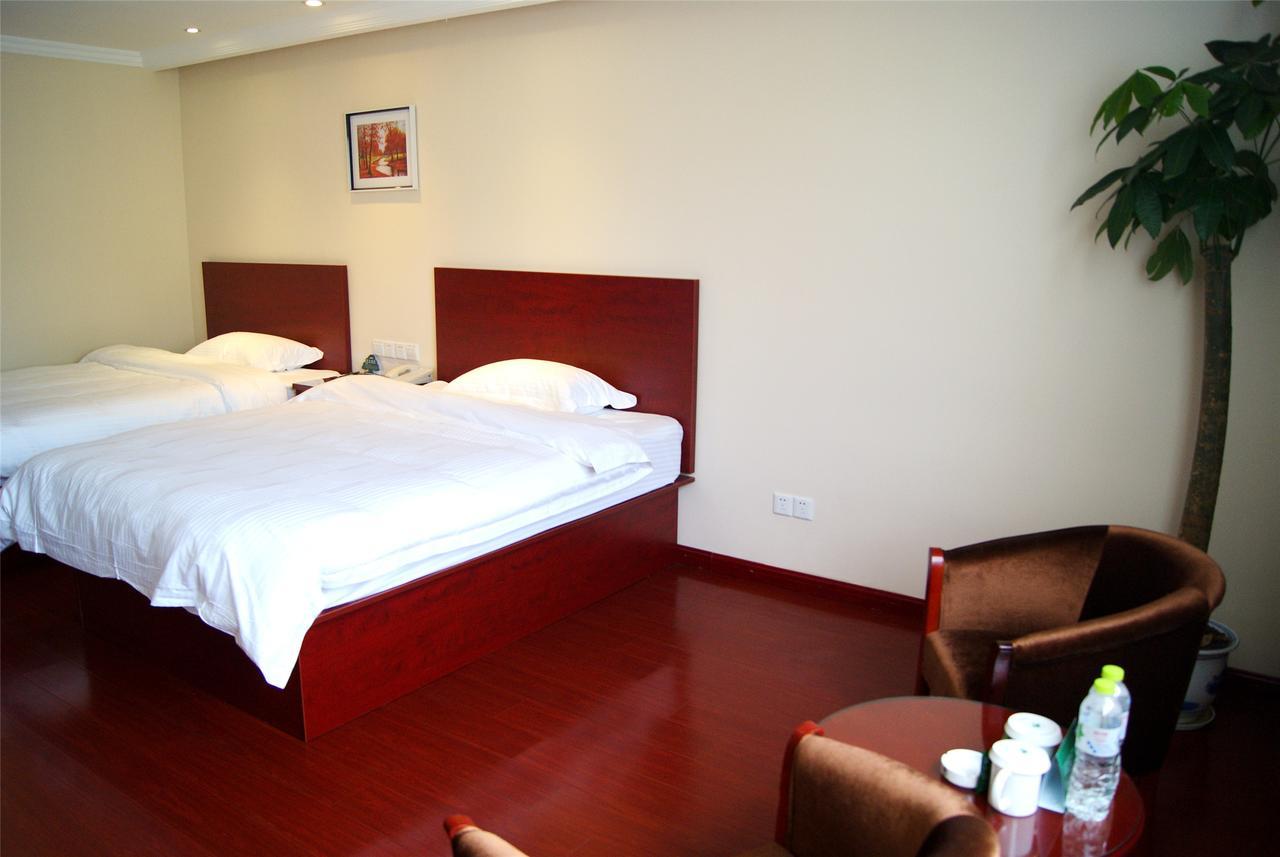 GreenTree Inn JiangSu ZhenJiang DingMao Industrial Park WoDe Square Express Hotel Exterior foto