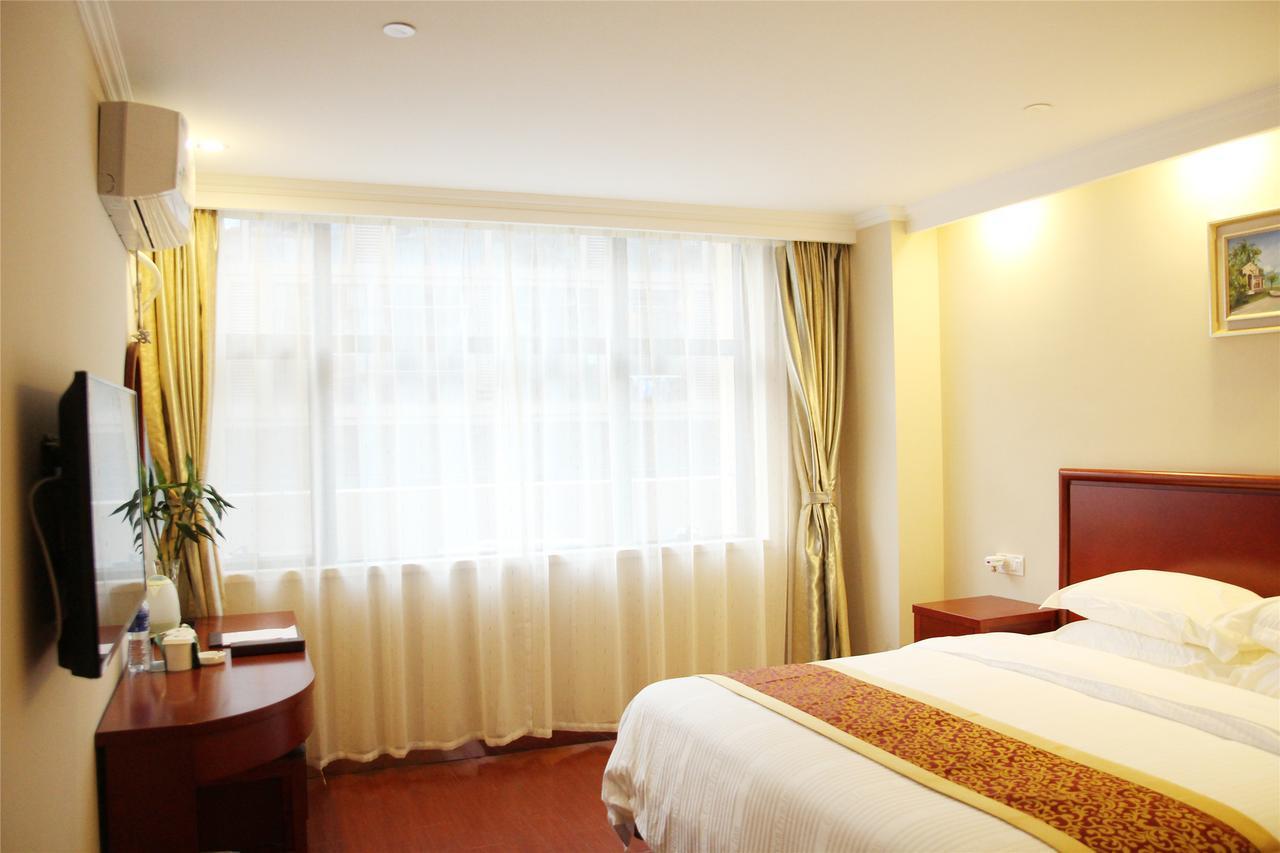 GreenTree Inn JiangSu ZhenJiang DingMao Industrial Park WoDe Square Express Hotel Exterior foto