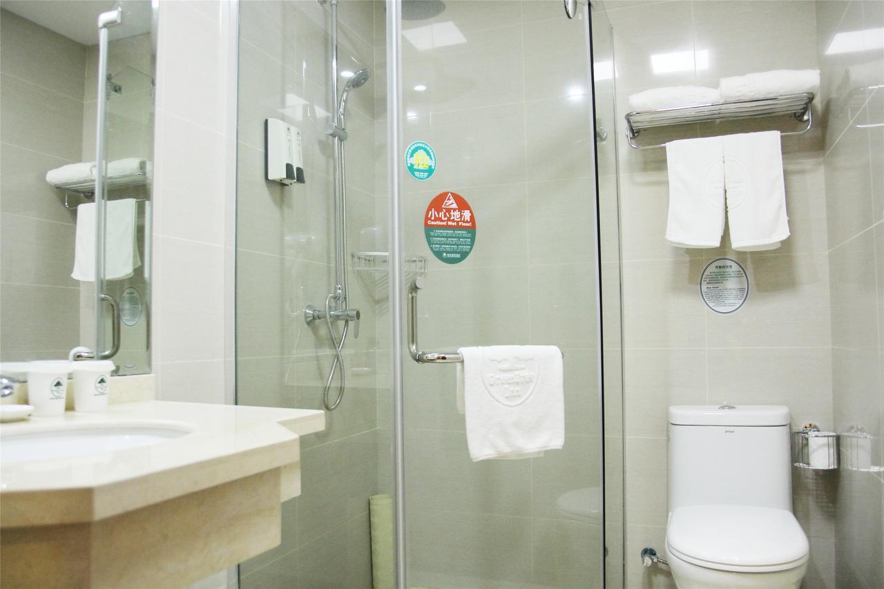 GreenTree Inn JiangSu ZhenJiang DingMao Industrial Park WoDe Square Express Hotel Exterior foto