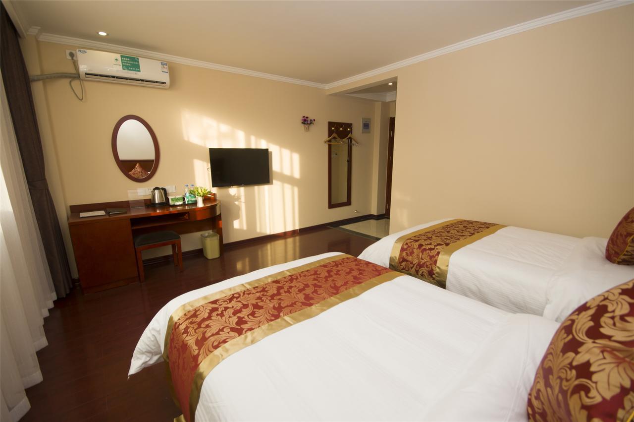GreenTree Inn JiangSu ZhenJiang DingMao Industrial Park WoDe Square Express Hotel Exterior foto