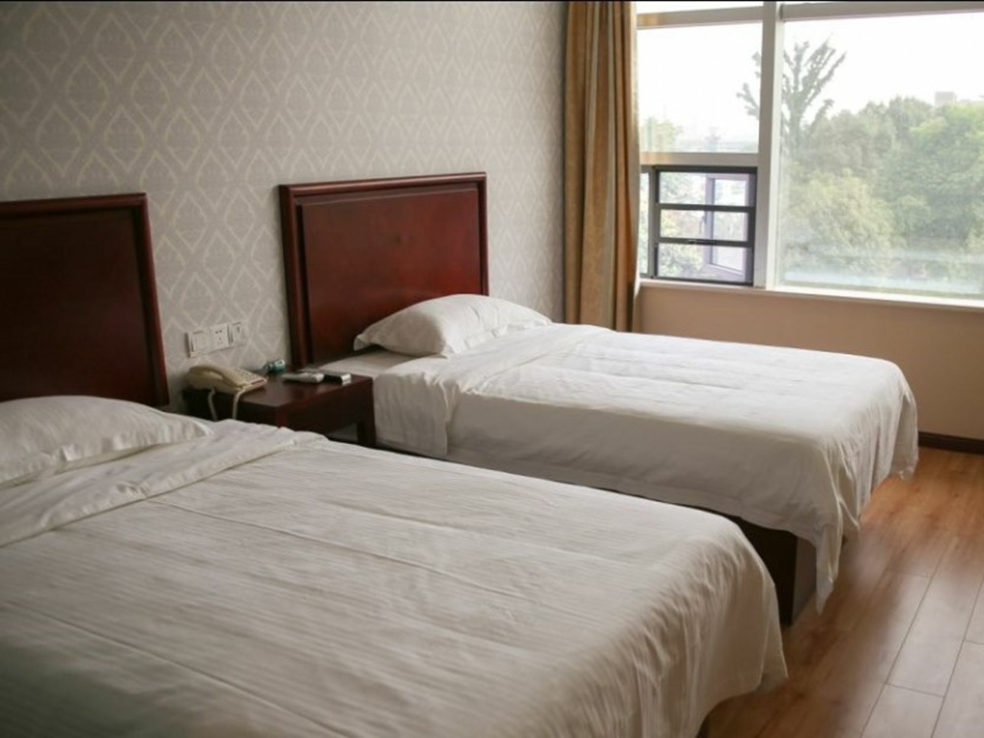 GreenTree Inn JiangSu ZhenJiang DingMao Industrial Park WoDe Square Express Hotel Exterior foto